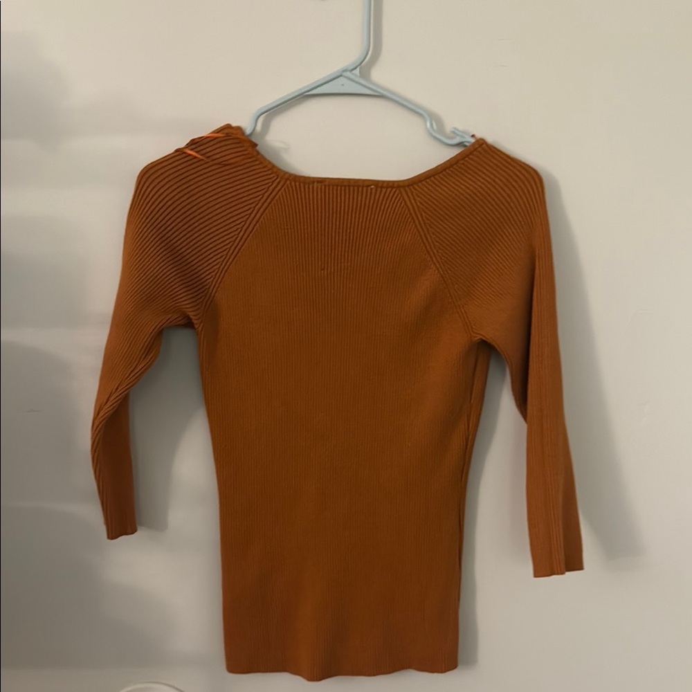Madison Grey Rust Ribbed Top - Picture 3 of 3